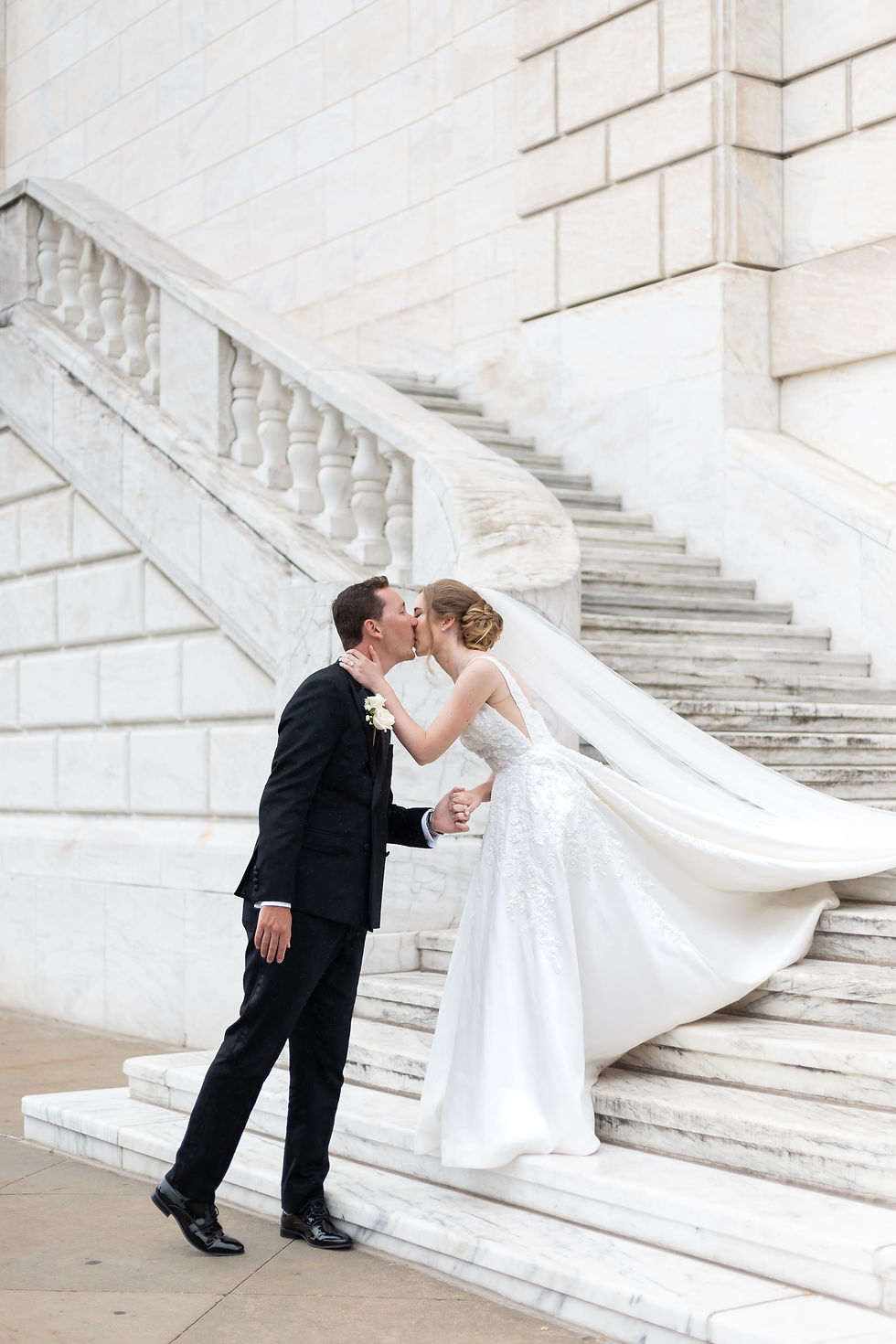 Detroit institute of arts Polish wedding portraits