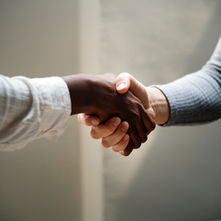 Body Language – First impressions and what a first meeting may say about you.