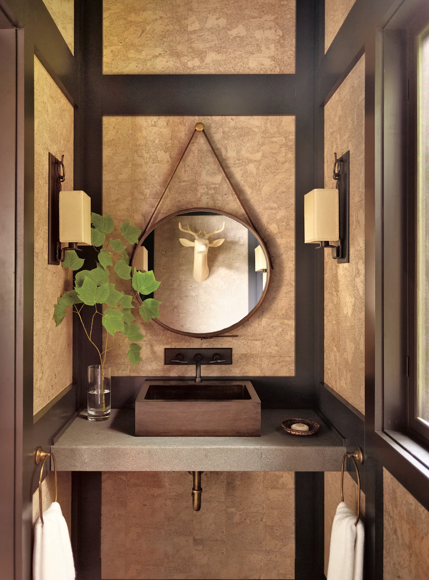 Cork walls used in a cloakroom