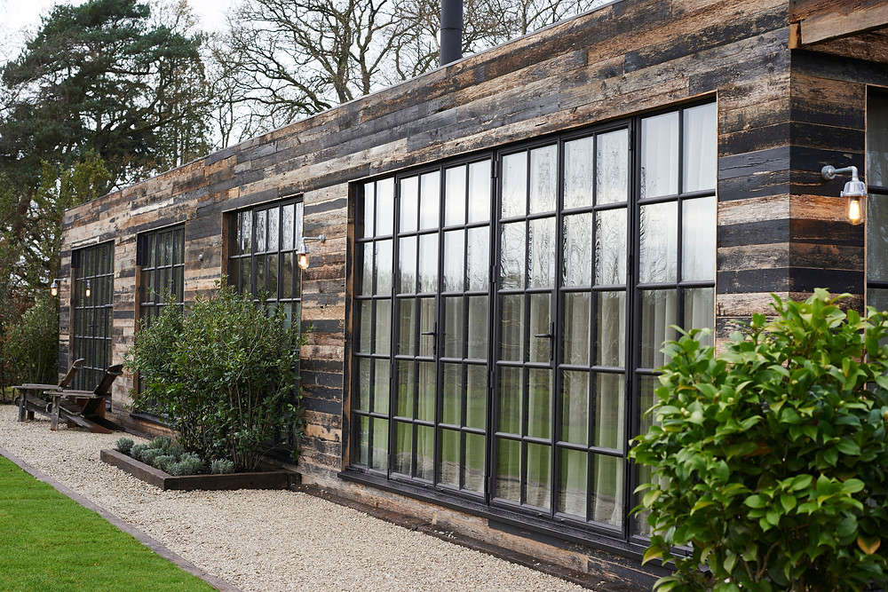 A room built for the garden and home office.