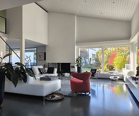 Stilvolles Doppeleinfamilienhaus an ruhiger Lage