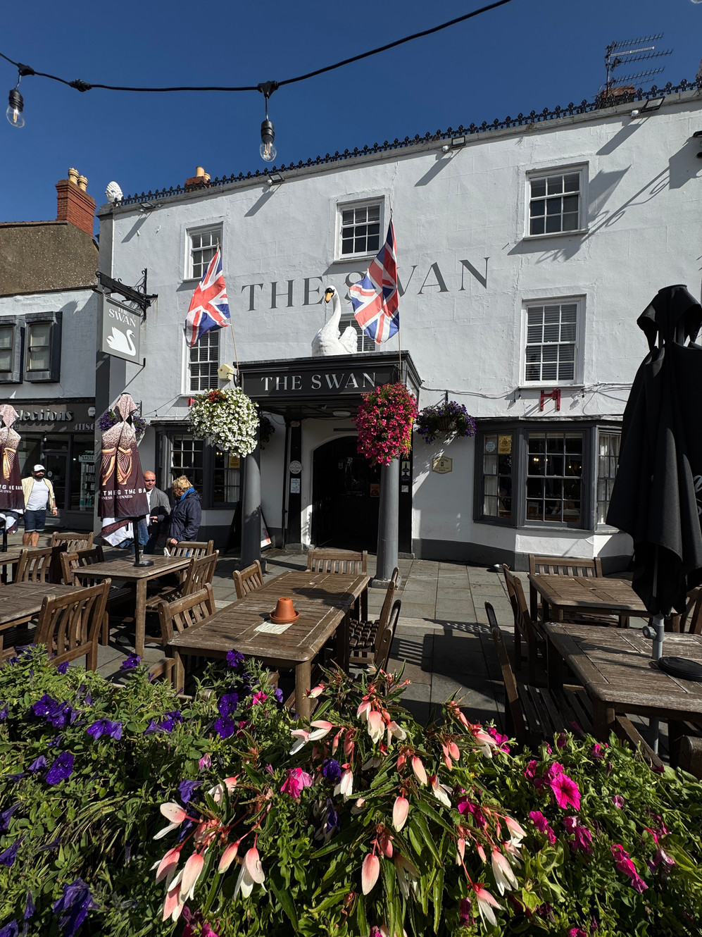 The Swan, Thornbury