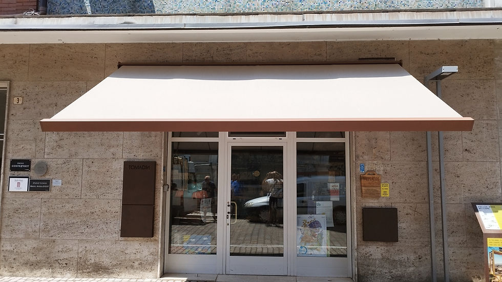 Tenda a braccia cassonata