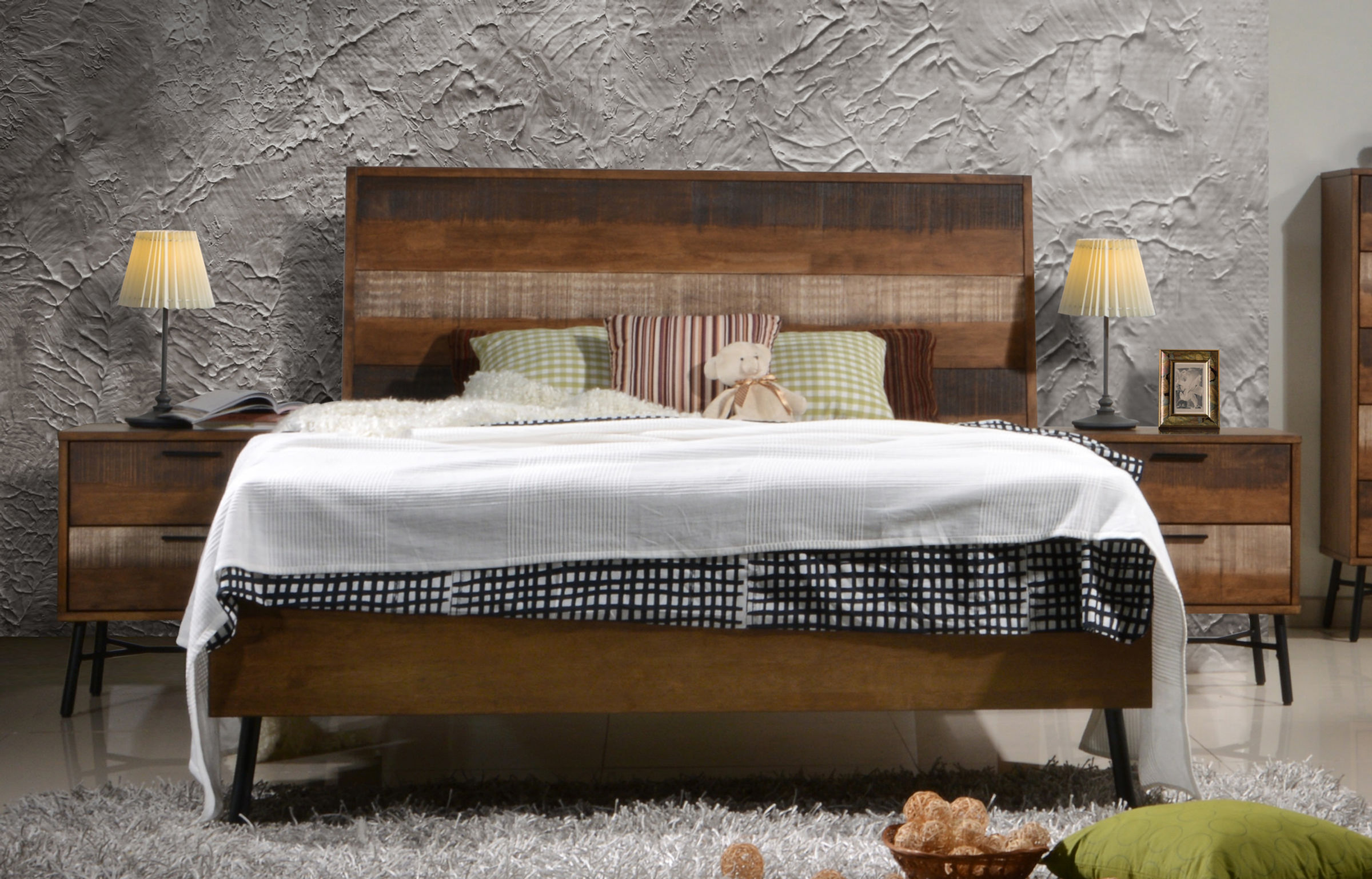 Avalon King Bed