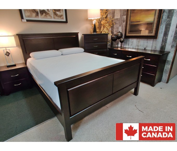 Canadian Pine Chest of Drawers