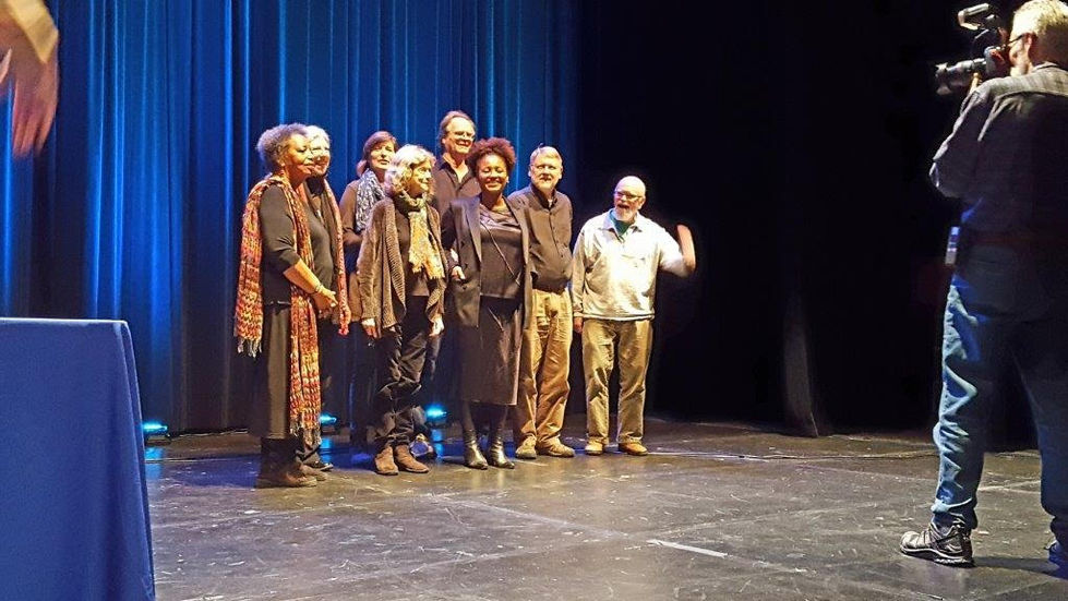 SBPL group +VCPL Phil Taggart w USPL Tracy Fisher, Campbell Hall