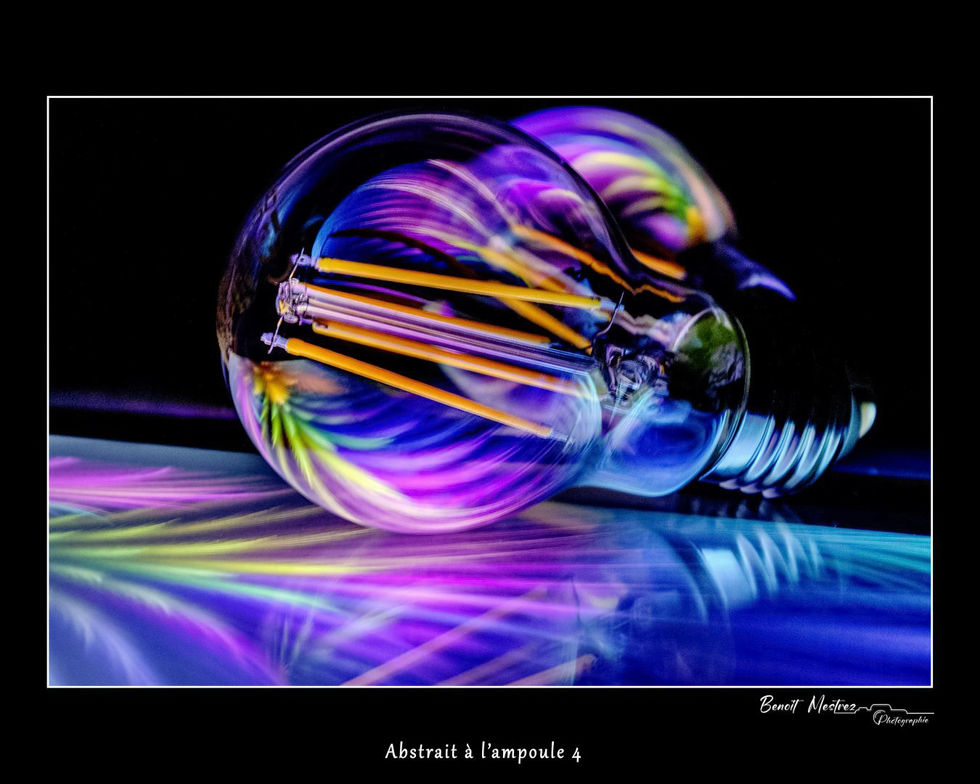 4 abstrait ampoule 4 copie