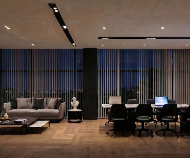 Repkon Factory Offices linear spot aydınlatmalı tavan detayı - DPI Group iç mimari