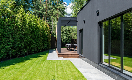 招描建築の造園