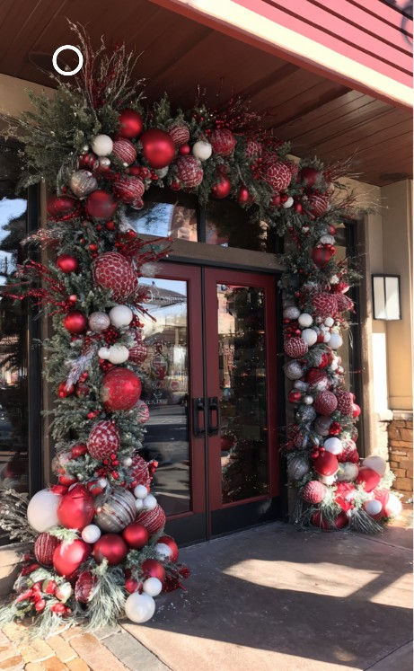 CUSTOM LUXE Christmas Porch Design (price determined after consultation)