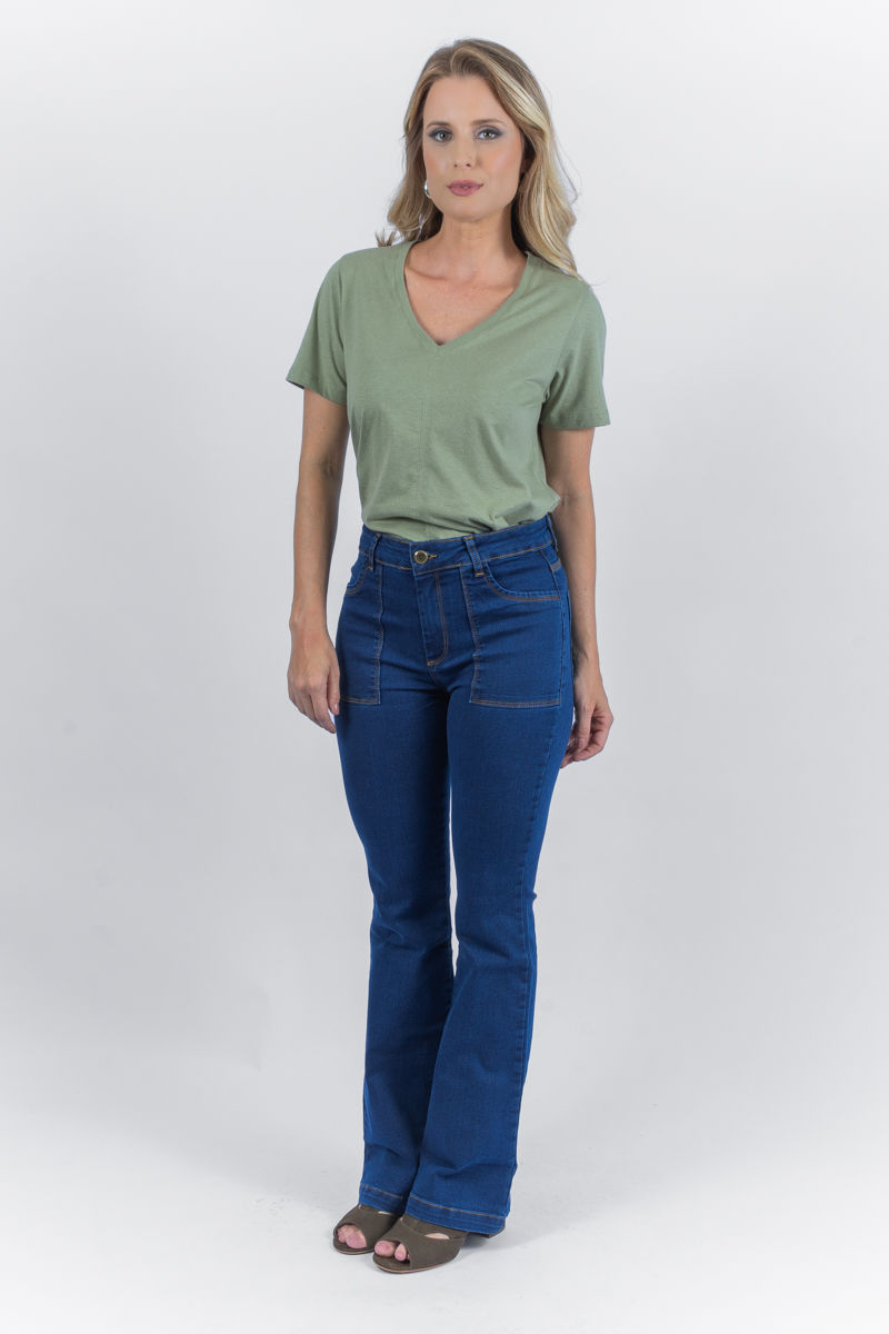 03.3309-W Calça Jeans flare bolso sobreposto