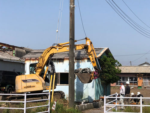 Laundry @ Rusty Nest | コインランドリー | 廃小屋