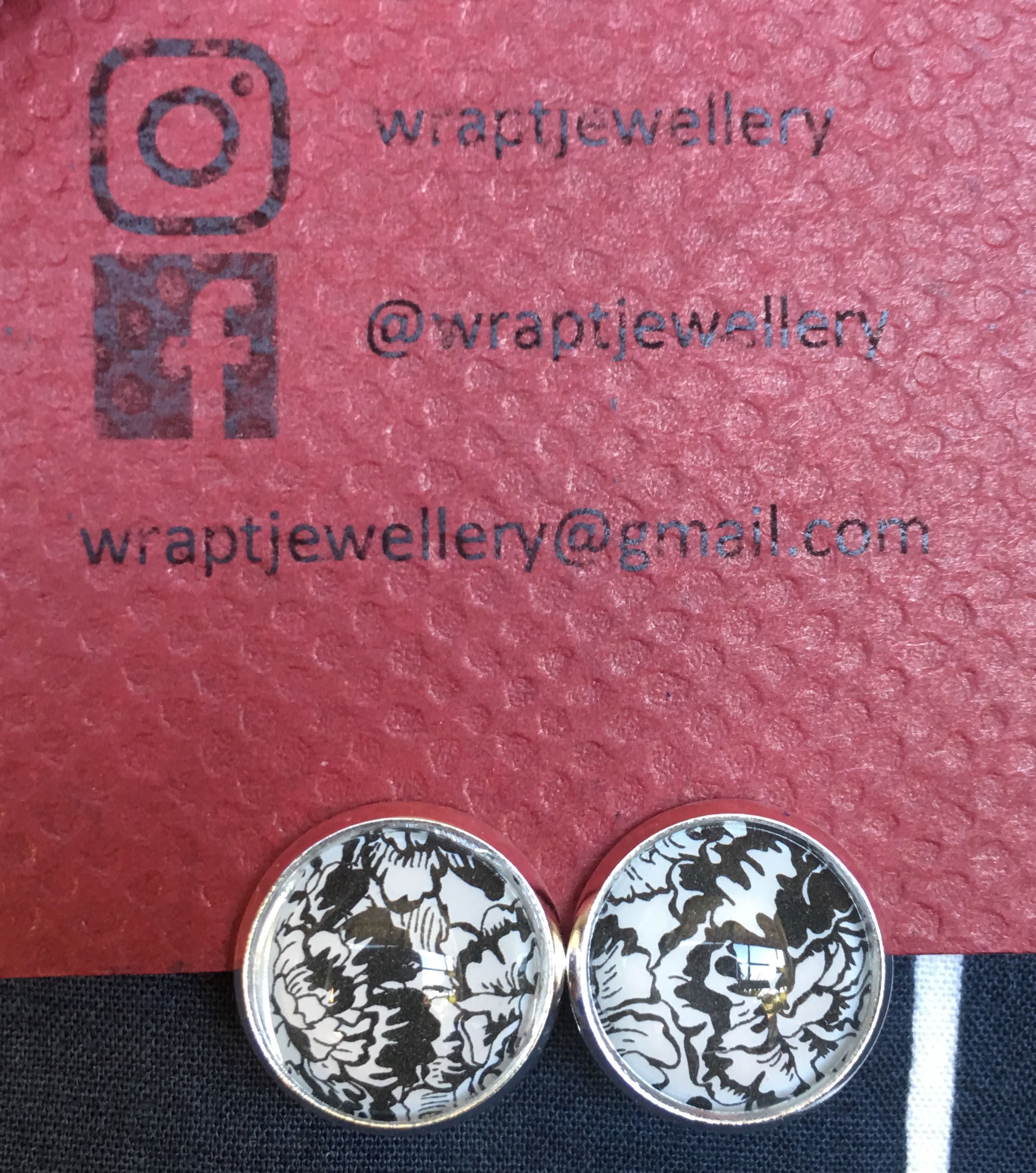 'Smitten' cabochon earrings