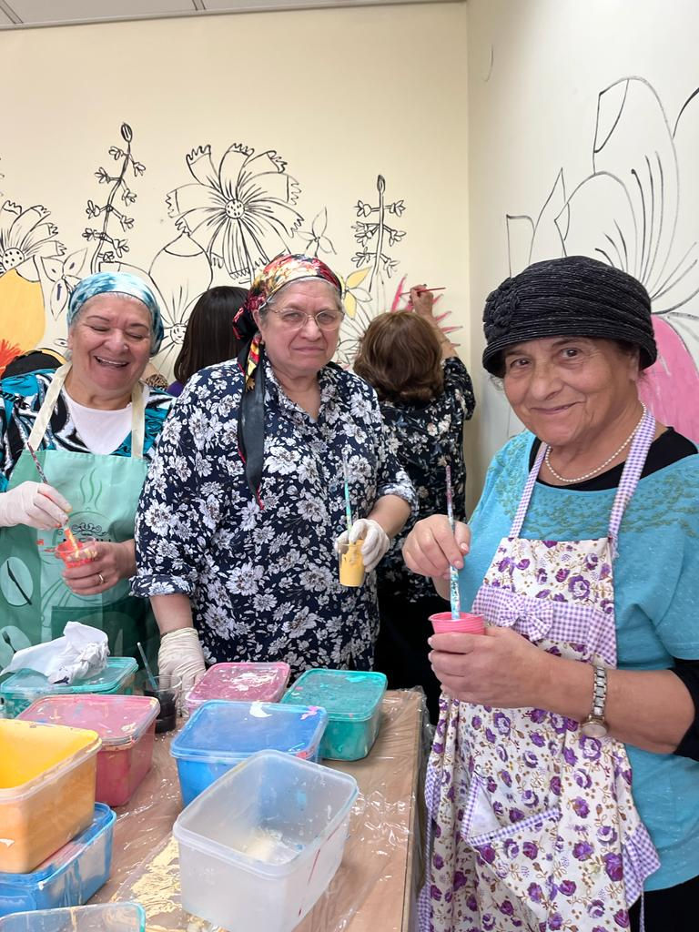 תמונה ממוזערת: ציורי קיר לוותיקים