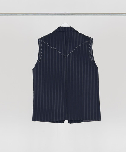 新品 DISCOVERED TACKING PADDED JACKET VEST 新品 DISCOVERED TACKING PADDED JACKET VEST