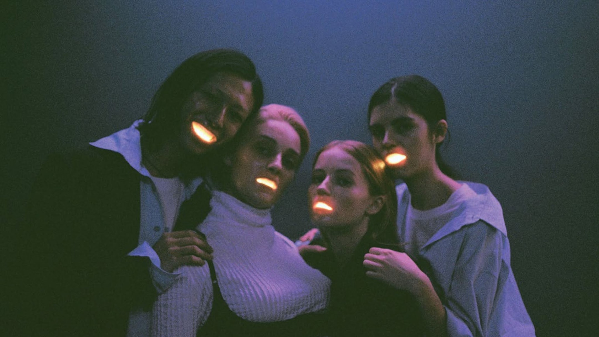 Please Remain Enthusiastic — photo story by YUKI, spread 4.