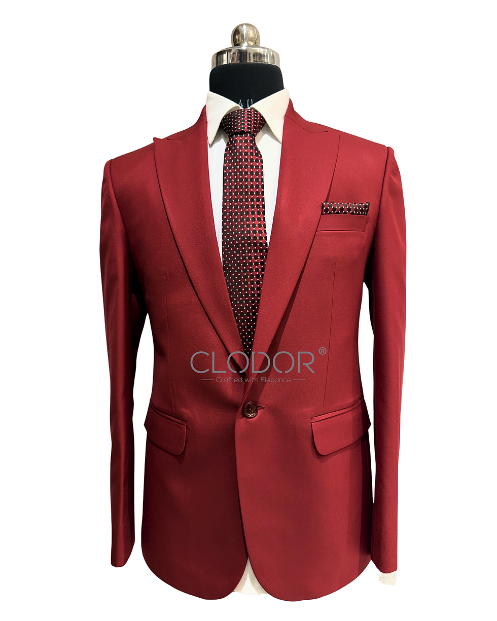 Crimson Monarch red peak lapel suit for men in Roger La Viale polywool with one-button silhouette – bespoke by Clodor