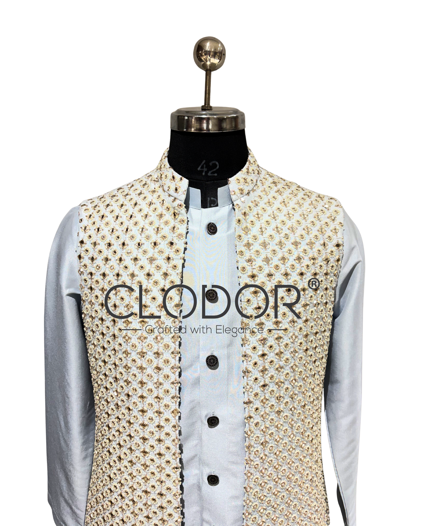 Intricate mirror and pearl hand embellishment detailing on premium silk open bandi – Clodor