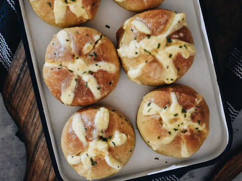 Korean Cream Cheese Garlic Bread