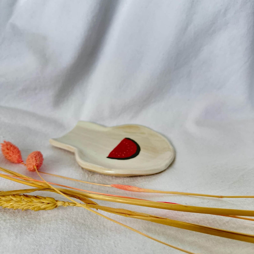 Ręcznie wykonana ceramiczna podpórka pod łyżki, długość 10,5 cm, szerokość 9 cm, unikalny wzór, idealna do kuchni i na rodzin