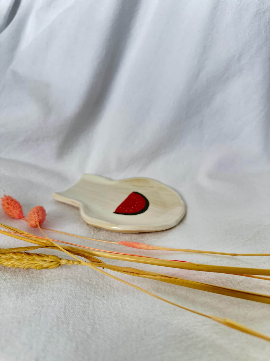 Ręcznie wykonana ceramiczna podpórka pod łyżki, długość 10,5 cm, szerokość 9 cm, unikalny wzór, idealna do kuchni i na rodzin