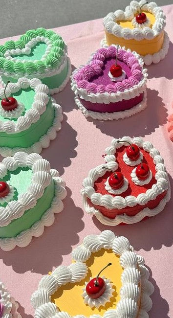 Thumbnail: Fake Cake Trinket Box Workshop