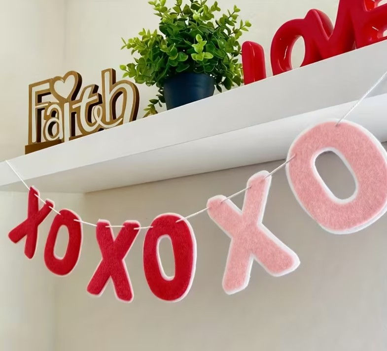 Thumbnail: XOXO Felt Banner