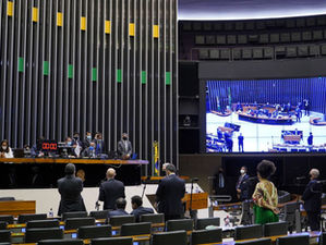 Câmara aprova urgência de PL que inclui facções em atos de terrorismo