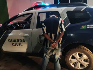 Ladrão é pego com a boca no botija