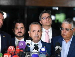 Oposição quer fim do foro privilegiado após operações da PF autorizadas pelo Supremo