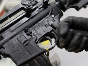 Governo estende recadastramento de armas até 3 de maio