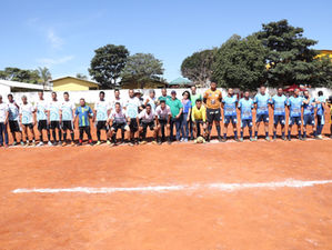 Prefeito Fernando Pellozo realiza abertura do campeonato de futebol de várzea em Senador Canedo