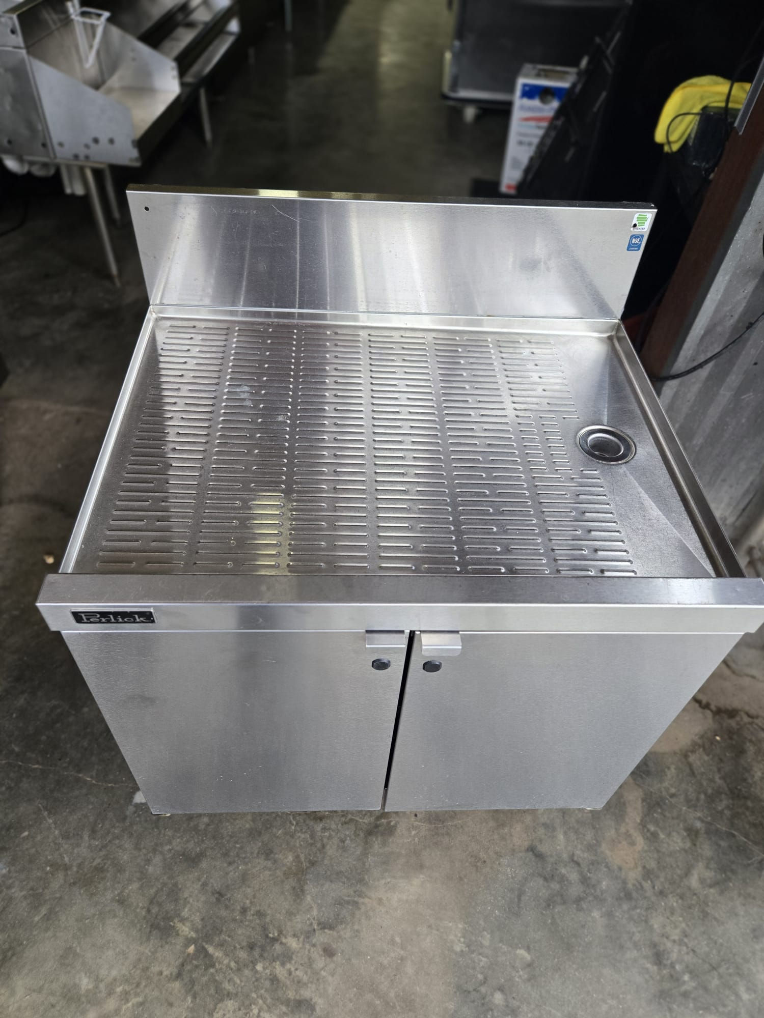 Perlick/Underbar Drainboard Stationary Storage Cabinet 30" W