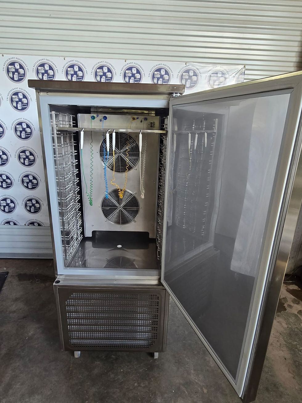 Thumbnail: Commercial Upright Freezer-Desmon GBF-15+ETL- – 15 cu. ft. | 3 Phase | 2022 Used