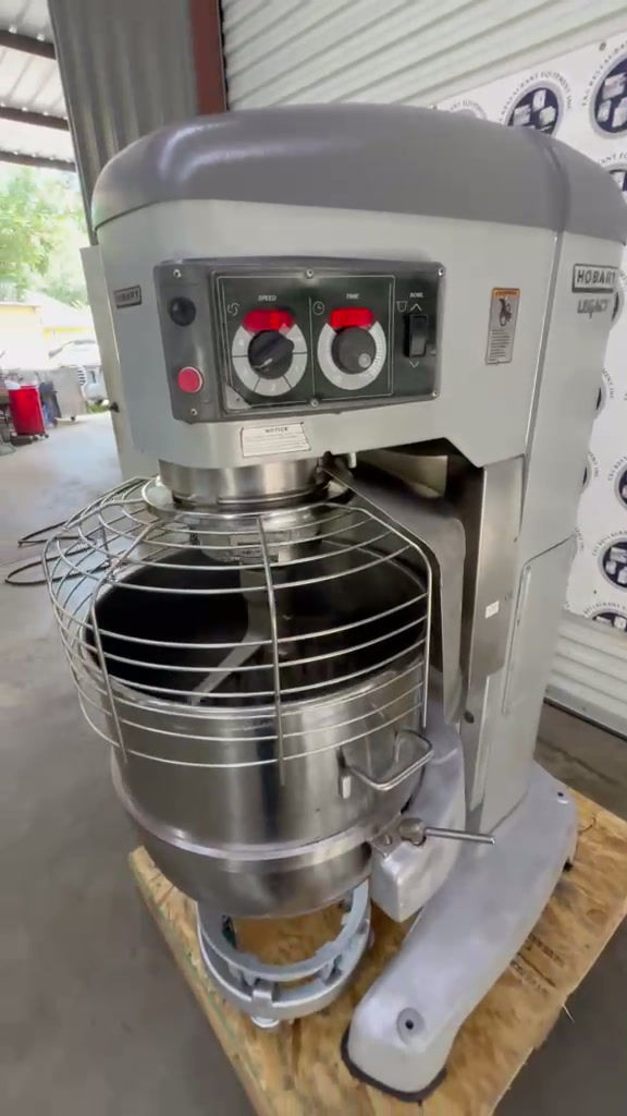 Thumbnail: Hobart Legacy HL1400-N 140 Qt. Planetary Floor Mixer with Guard - 240V, 3 Phase,