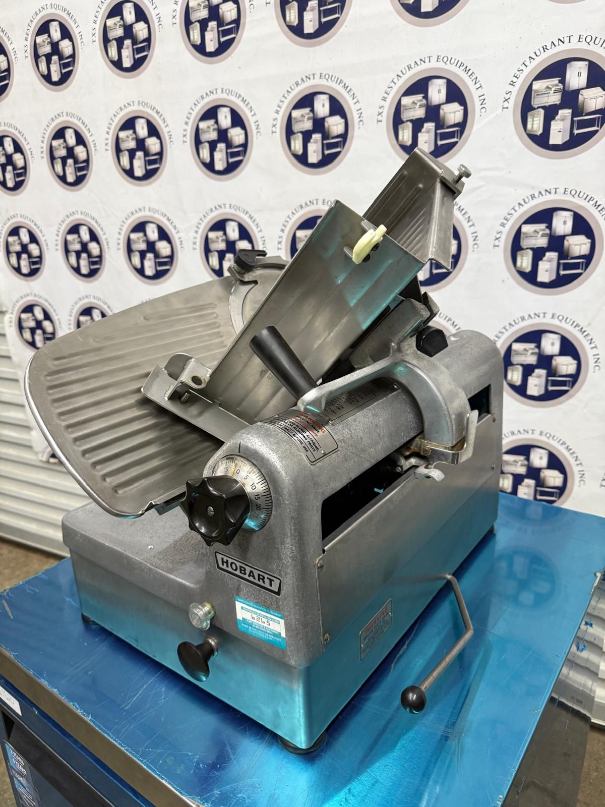 HOBART MODEL 1712 AUTOMATIC COMMERCIAL COUNTERTOP MEAT SLICER W/ SHARPENER