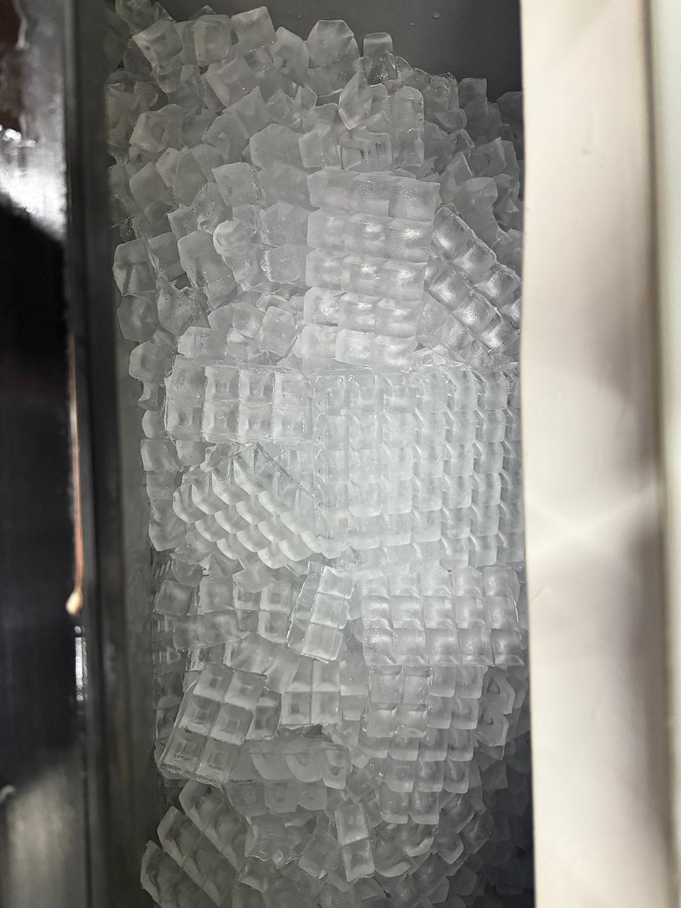 Thumbnail: Manitowoc (SD-0502A) 530 lb Full Size Cube Ice Machine