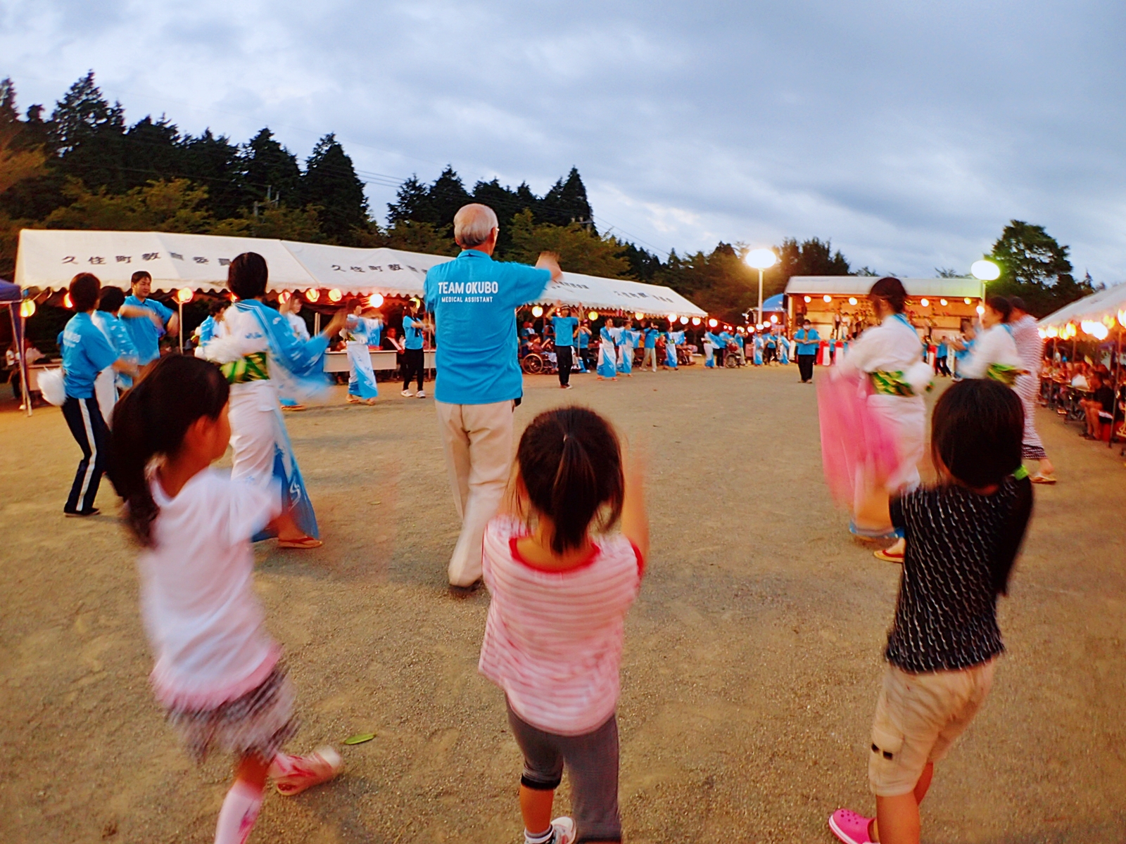 じょうずに踊るね、盆踊り