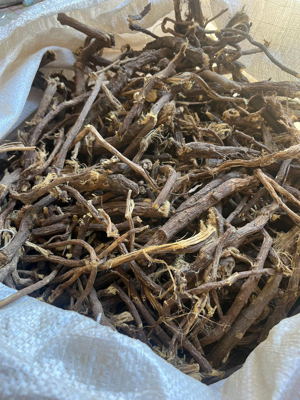 Sweet Flag Root (Acorus calamus rhizome)