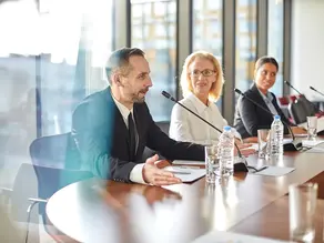 Дискуссия «Партнерство в развитии человеческого капитала: выпускники детских домов и приемные семьи»