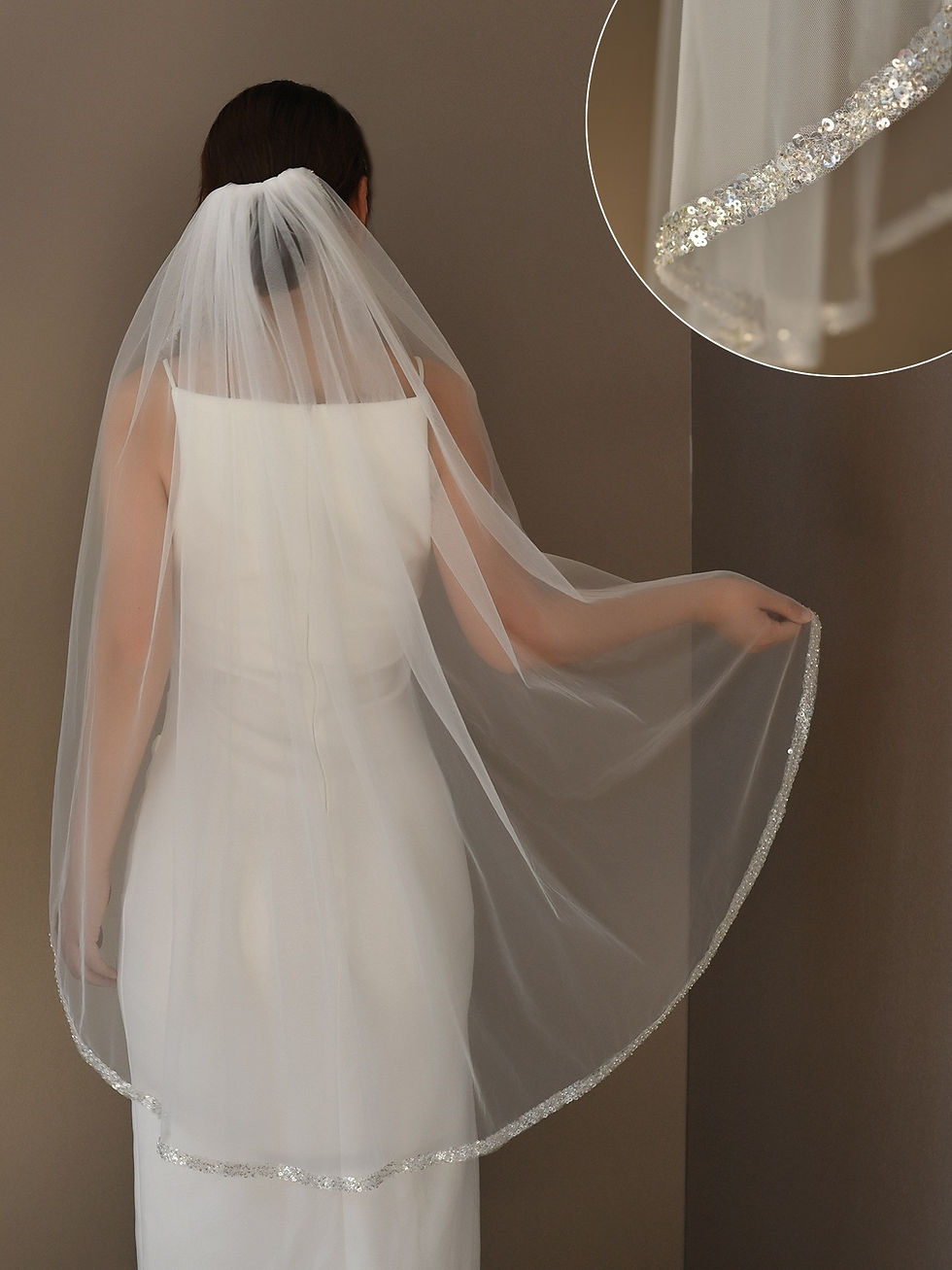 Voile ivoire  avec bordure en sequins