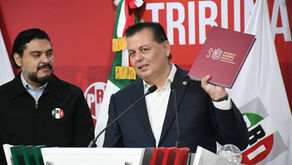 Bedolla entregó a diputados su Quinto Informe sin anexos: Memo Valencia