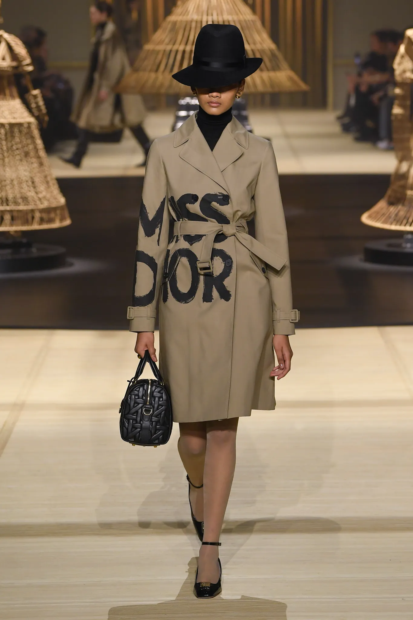 Faviconkarlayjunette.pages.dev Dior 2024 Pre Fall 2024 - Glory Kamilah