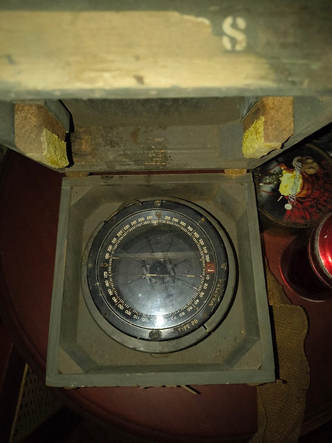 naviggation compass