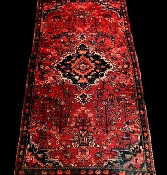 Tapis Malayer, Iran, 103 x 188 cm, laine Nouée Main, 1900