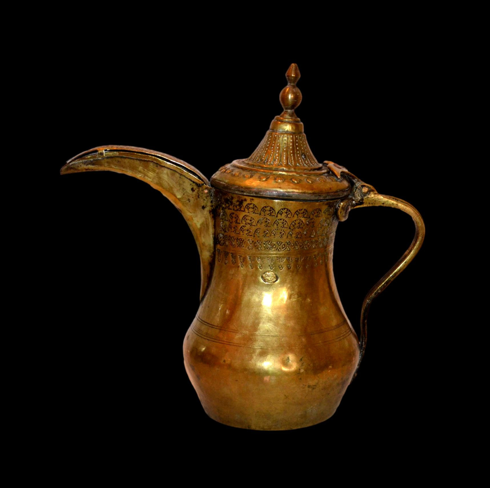 Cafetière Dallah دلة laiton et bronze, Golfe Persique XIXème siècle"