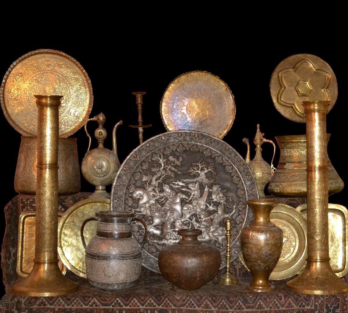 Art Kadjar, Ht 103 cm, mash'al, chandeliers, Iran, XIXème