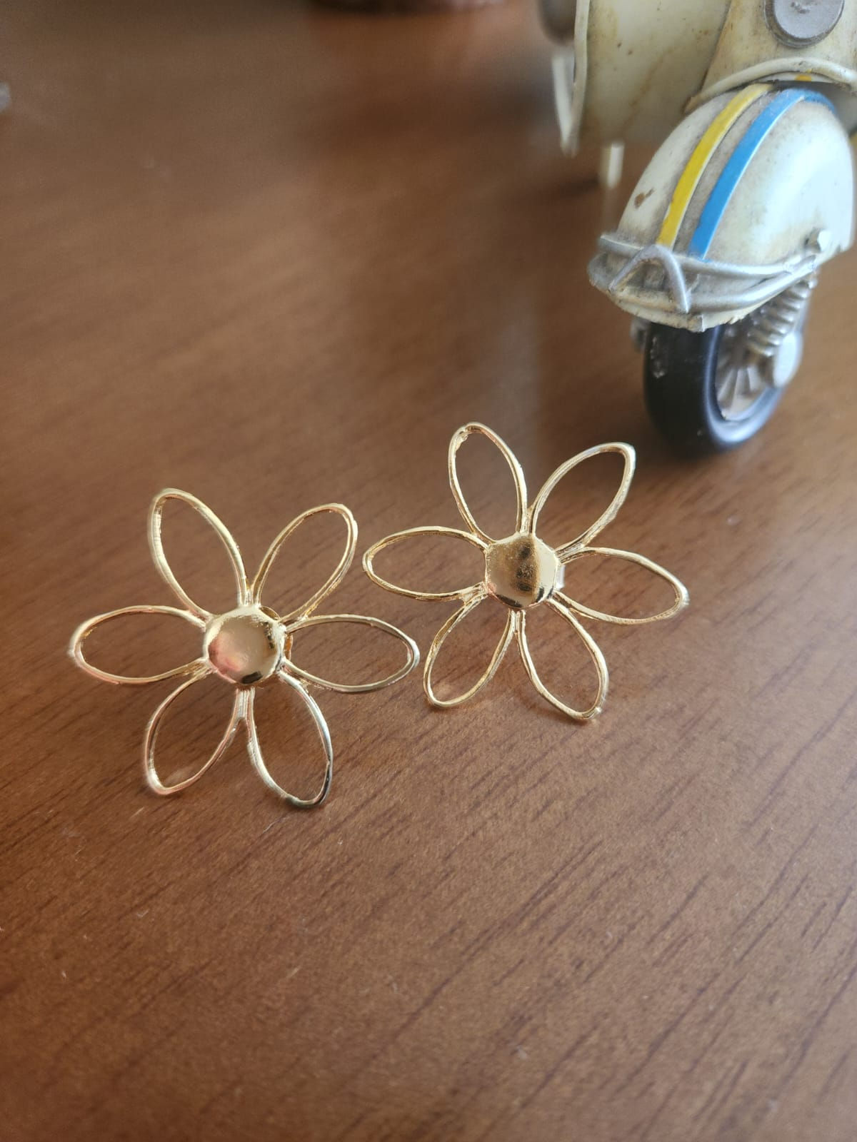 Brinco Margarida Dourado