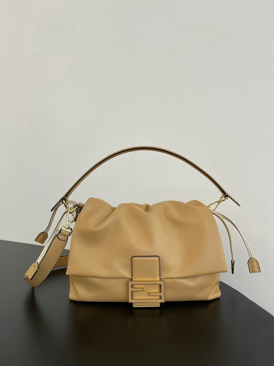 Miniatura: Bolsa Fendi