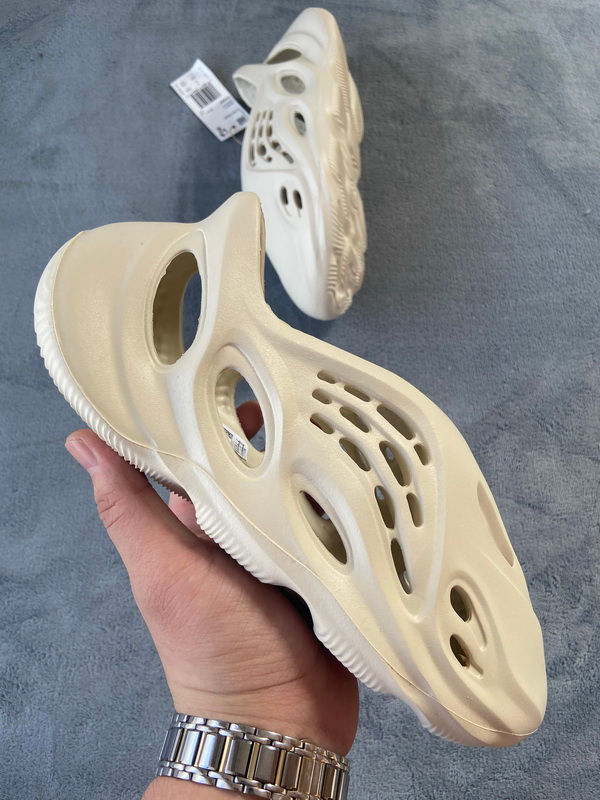 Miniatura: FY4567 adidas Yeezy Foam Runner Sand